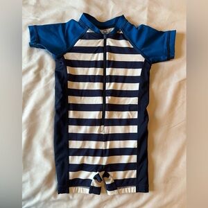 Hanna Andersson Blue and White Rashguard Swim size 12-18 months